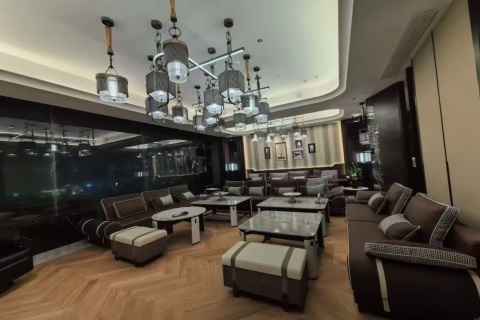 佳木斯夜场诚聘开朗女生 工作氛围轻松待遇优